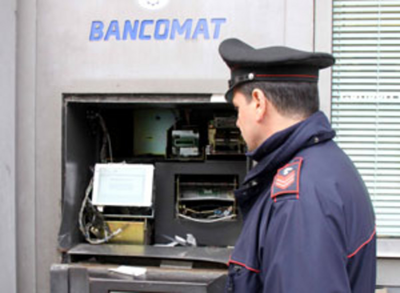 Carabinieri Bancomat