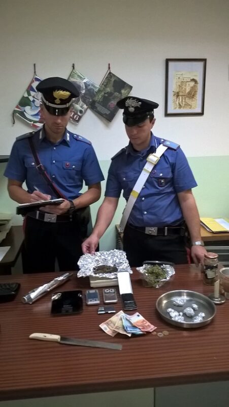 Carabinieri con droga