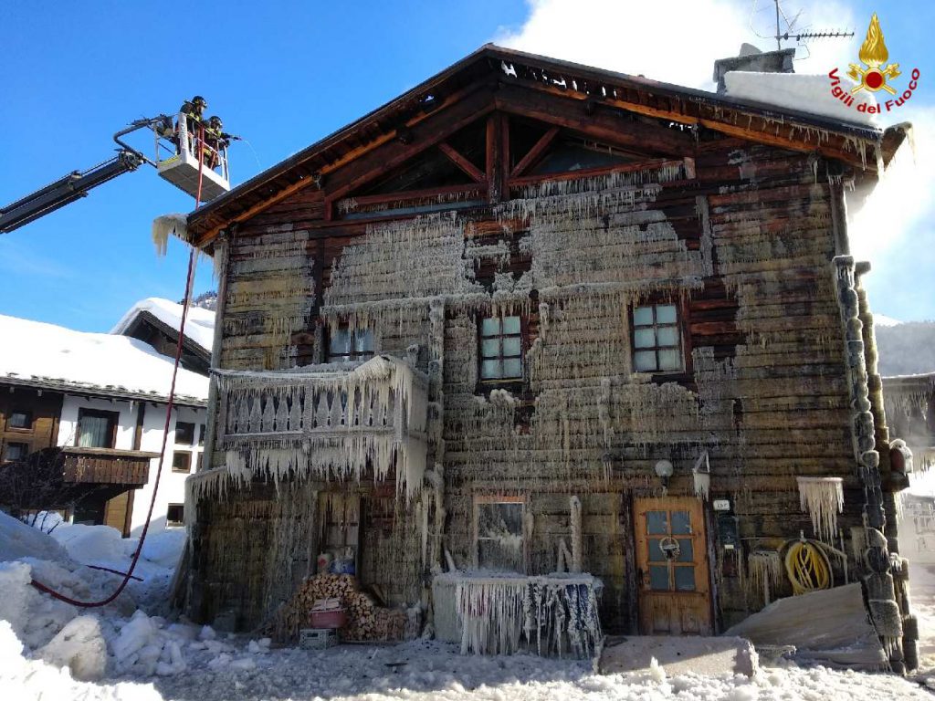 incendio tetto livigno