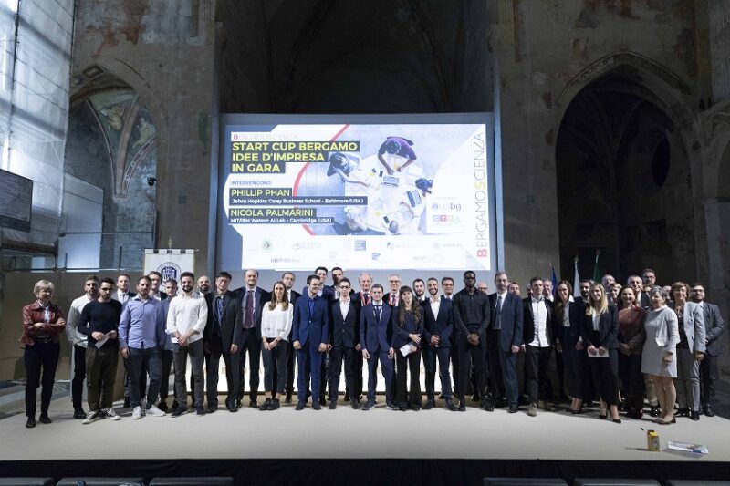 gruppo finalisti Start Cup Bergamo 2018