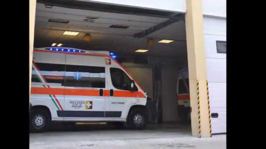 ambulanza croce bianca