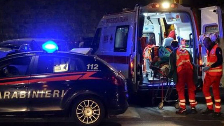 carabinieri ambulanza 606x330 2 carabinieri ambulanza 606x330 2