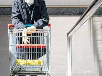 Istat in Italia oltre 1 su 5 a rischio poverta tasso occupazione piu basso dellUe Istat in Italia oltre 1 su 5 a rischio poverta tasso occupazione piu basso dellUe