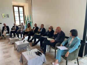 Il turismo cerca soluzioni alla crisi