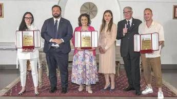 Concorso Migliore Enotecario dItalia corso di approfondimento con il Bureau du Champagne Concorso Migliore Enotecario dItalia corso di approfondimento con il Bureau du Champagne