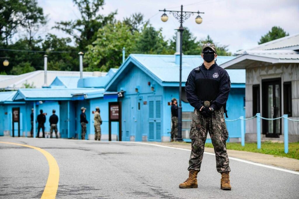 Nordcorea 20 ore per superare la zona demilitarizzata la fuga da film Nordcorea 20 ore per superare la zona demilitarizzata la fuga da film
