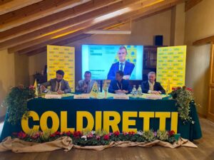 Il presidente Prandini incontra il consiglio di Coldiretti Bergamo: “Il cibo centrale nelle politiche”