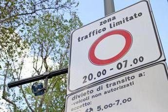 Ztl Roma Patane chiarisce In fascia verde nessun divieto ulteriore da 1° novembre Ztl Roma Patane chiarisce In fascia verde nessun divieto ulteriore da 1° novembre