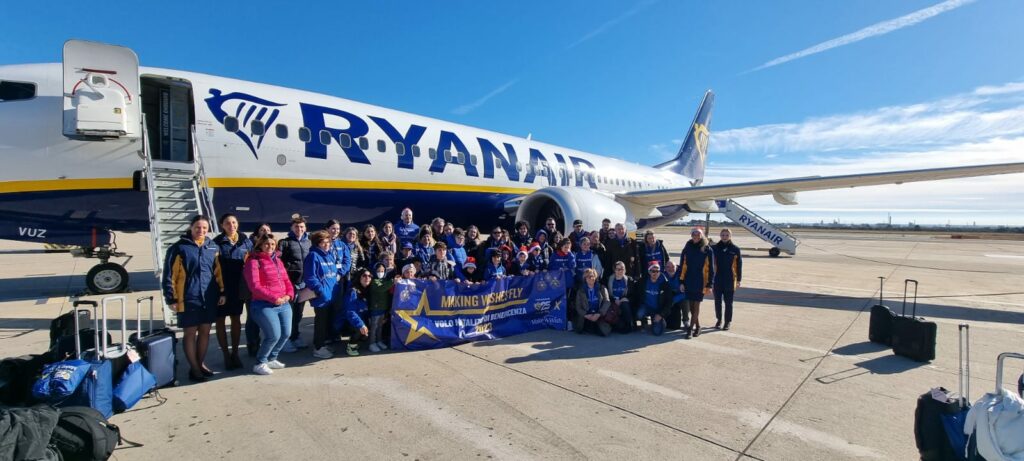 Aeroporto Milano-Bergamo: rientra il charter flight con i bambini di Make-A-Wish organizzato da Ryanair