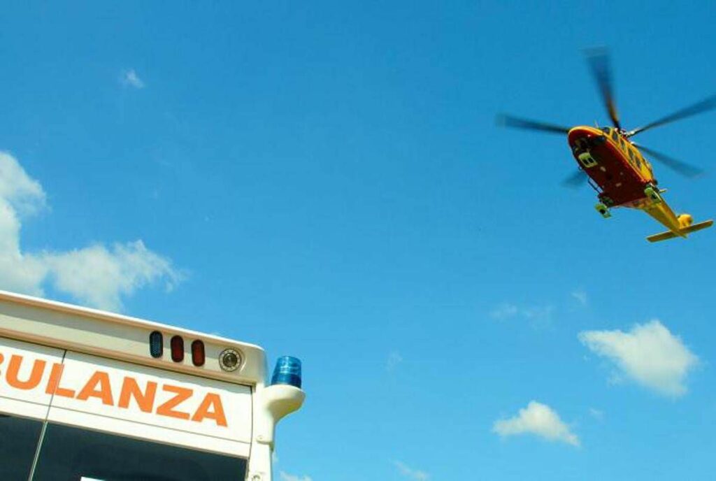 Sardegna due morti per arresto cardiaco in spiaggia Sardegna due morti per arresto cardiaco in spiaggia
