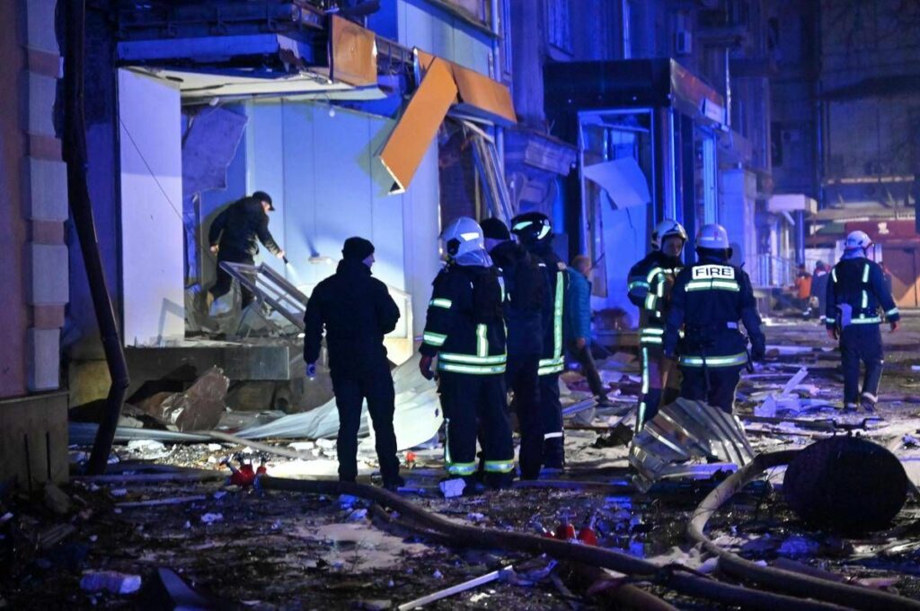 Ucraina raid di droni russi in tutto il Paese diverse vittime. Trump Situazione difficile Ucraina raid di droni russi in tutto il Paese diverse vittime. Trump Situazione difficile