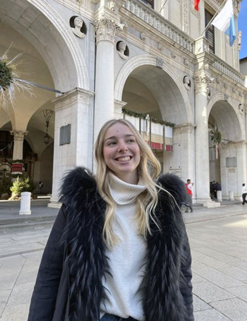 Studentessa del “Falcone” rappresenterà l’Italia all’Europarlamento
