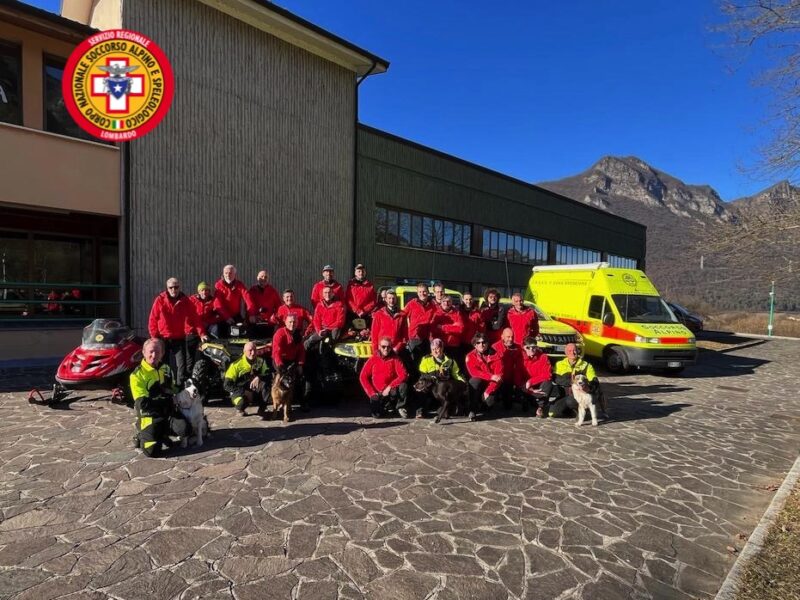 Il Soccorso Alpino Valsabbia presenta il nuovo mezzo e celebra il passaggio di consegne