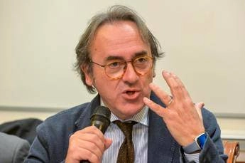 Bonelli Meloni ingannatrice seriale le sue bugie un insulto a italiani in difficolta Bonelli Meloni ingannatrice seriale le sue bugie un insulto a italiani in difficolta