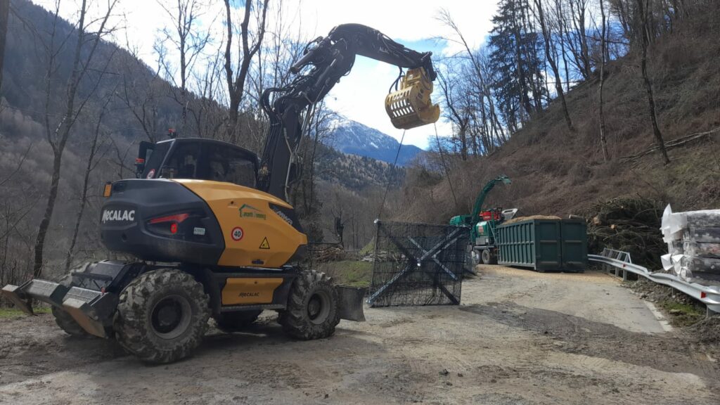 CEVO, SP6: CONTINUANO I LAVORI PER LA MESSA IN SICUREZZA DEL VERSANTE A MONTE DELLA STRADA PROVINCIALE