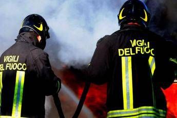 Milano fiamme nel laboratorio del Politecnico Rischio esplosione Milano fiamme nel laboratorio del Politecnico Rischio esplosione