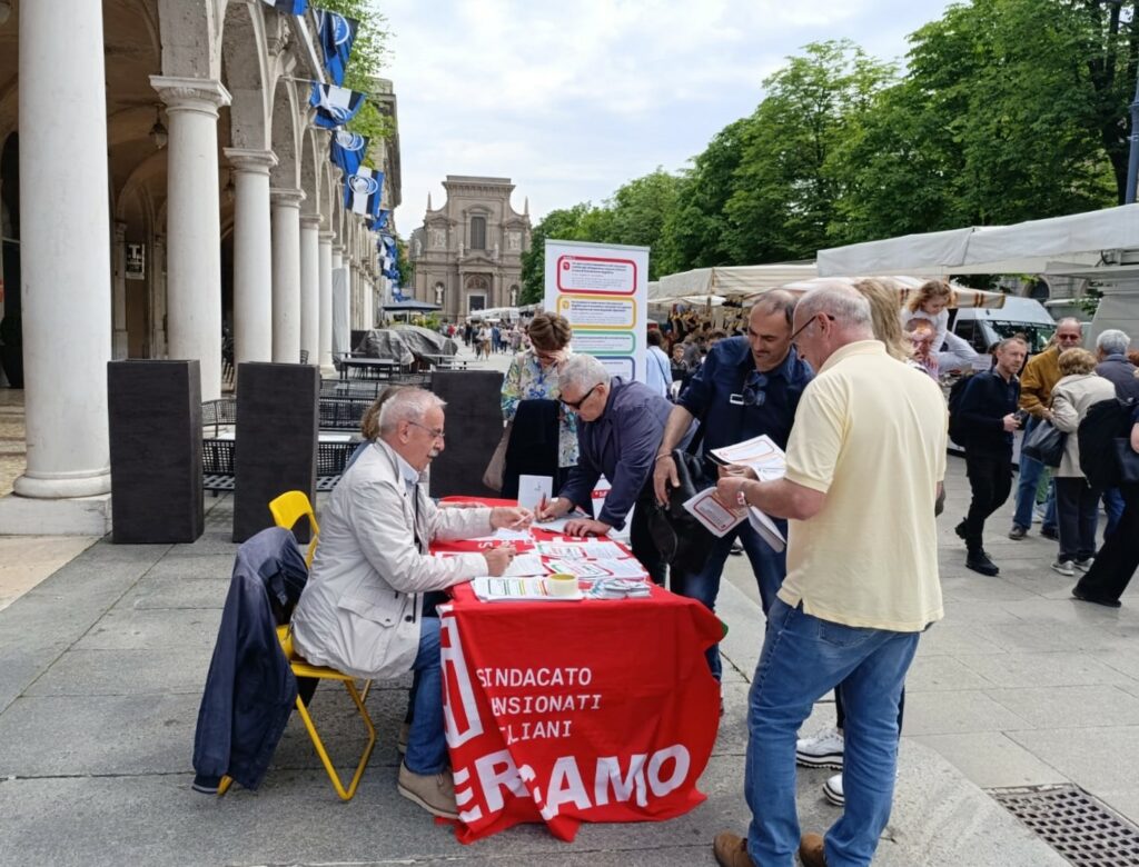 Referendum CGIL, prosegue la raccolta firme (sono già 3.900). Ecco i prossimi banchetti.