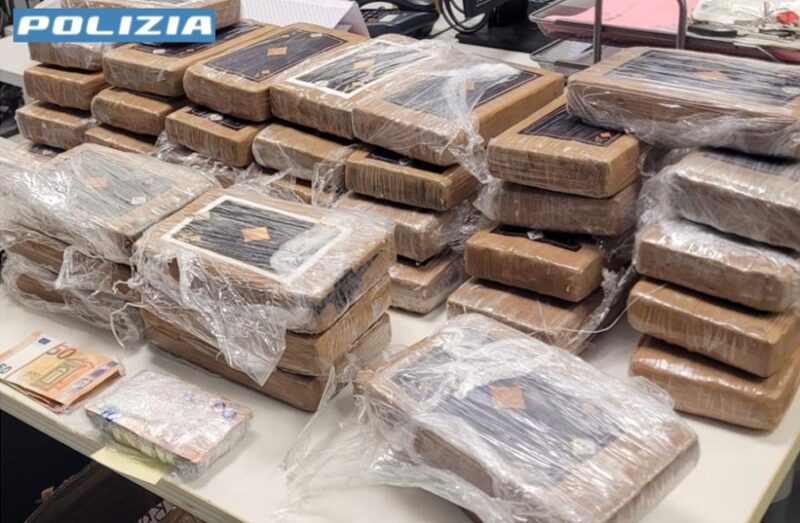 Polizia di Stato arresta 3 persone e sequestra 45 kg di cocaina