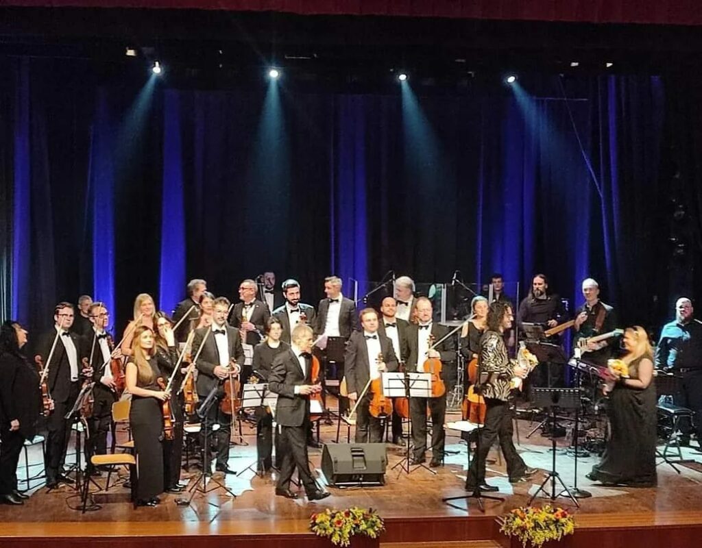 CANZONISSIMA ORCHESTRA, A CASNIGO IL POP E’ MELODIA SENZA TEMPO 