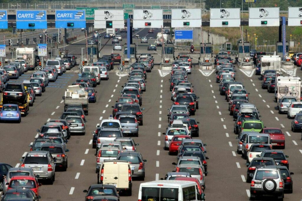 Ferie quante ne spettano e come maturano ecco la guida operativa dei consulenti del lavoro Ferie quante ne spettano e come maturano ecco la guida operativa dei consulenti del lavoro