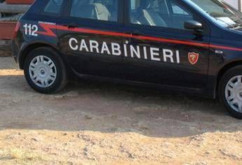 Riccione 51enne muore in spiaggia mentre gioca con le figlie vani i soccorsi Riccione 51enne muore in spiaggia mentre gioca con le figlie vani i soccorsi
