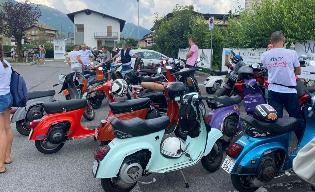 cazzano in vespa