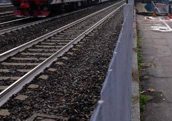 Milano due persone morte travolte da treni incidenti in due diverse localita Milano due persone morte travolte da treni incidenti in due diverse localita