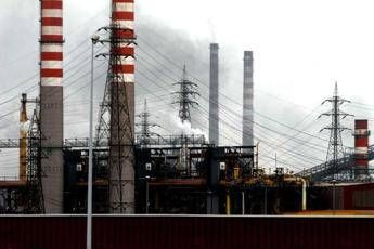 Ex Ilva mercoledi sciopero nazionale di 4 ore negli stabilimenti del gruppo Ex Ilva mercoledi sciopero nazionale di 4 ore negli stabilimenti del gruppo