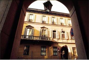 Mediobanca convoca cda straordinario possibile rinvio assemblea Mediobanca convoca cda straordinario possibile rinvio assemblea