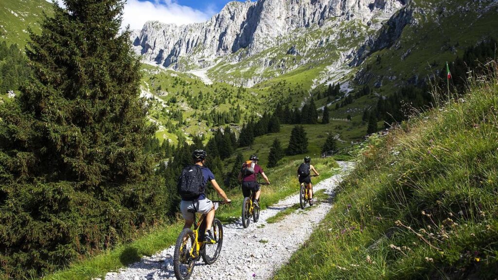 02 Bike and trekking trails in Seriana Valley near the Presolana mountaindc37dc7c 02 Bike and trekking trails in Seriana Valley near the Presolana mountaindc37dc7c