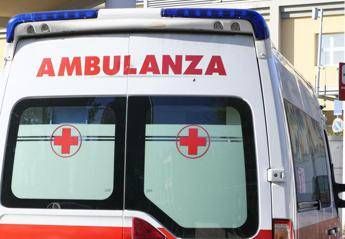 Aggredita brutalmente in un parcheggio e salvata da 3 passanti arrestato Aggredita brutalmente in un parcheggio e salvata da 3 passanti arrestato