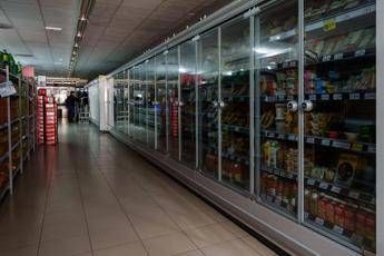 Blackout Spagna boom ricerche online quanto resiste cibo in frigo Blackout Spagna boom ricerche online quanto resiste cibo in frigo