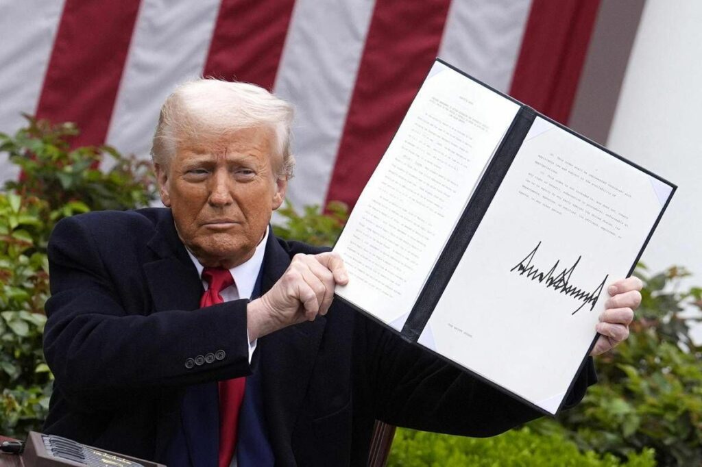 Dazi si o dazi no lincertezza costa tutti i danni del tira e molla di Trump Dazi si o dazi no lincertezza costa tutti i danni del tira e molla di Trump