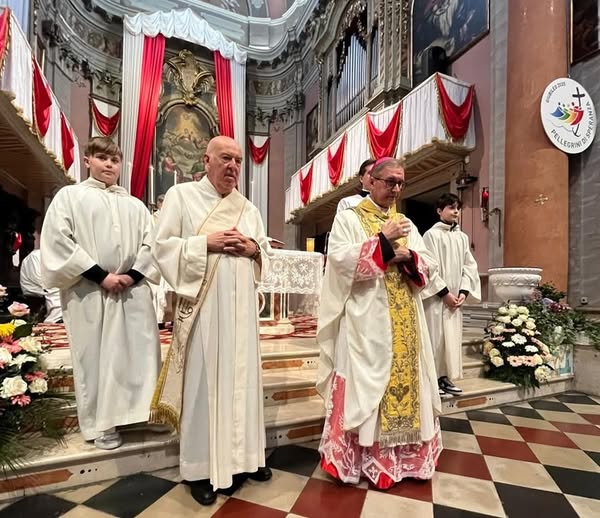 Il Vescovo Tremolada celebra a Carcina per gli 8 anni dellunita pastorale Suor Dinarosa Belleri Il Vescovo Tremolada celebra a Carcina per gli 8 anni dellunita pastorale Suor Dinarosa Belleri