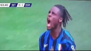 Inter altro caso di bestemmia Il labiale di Bisseck diventa virale sui social Inter altro caso di bestemmia Il labiale di Bisseck diventa virale sui social