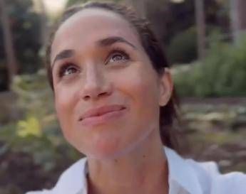 Meghan usa il titolo di Sua Altezza Reale violato laccordo con la regina Elisabetta Meghan usa il titolo di Sua Altezza Reale violato laccordo con la regina Elisabetta