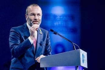 Ppe Weber rieletto presidente con 89 voti Ppe Weber rieletto presidente con 89 voti