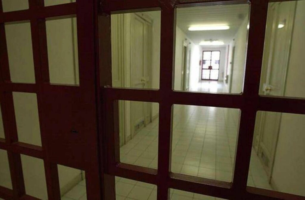 Rissa nel carcere di Sanremo quattro detenuti ricoverati Rissa nel carcere di Sanremo quattro detenuti ricoverati