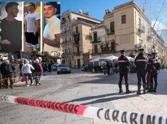 Strage Monreale caccia ai complici si cerca un giovane alto con la barba Strage Monreale caccia ai complici si cerca un giovane alto con la barba