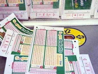 Superenalotto numeri combinazione vincente oggi 2 maggio Superenalotto numeri combinazione vincente oggi 2 maggio