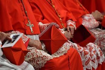 Termini tradizionali e formule latine il glossario del Conclave Termini tradizionali e formule latine il glossario del Conclave
