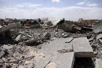 Yemen Houthi Attacco Usa in un centro migranti decine di morti e feriti Yemen Houthi Attacco Usa in un centro migranti decine di morti e feriti