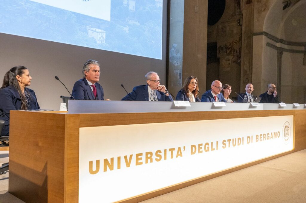 03. Tavola rotonda Bani Gandi Berta Esposito Guerini Brembilla Sanga Giusti 03. Tavola rotonda Bani Gandi Berta Esposito Guerini Brembilla Sanga Giusti