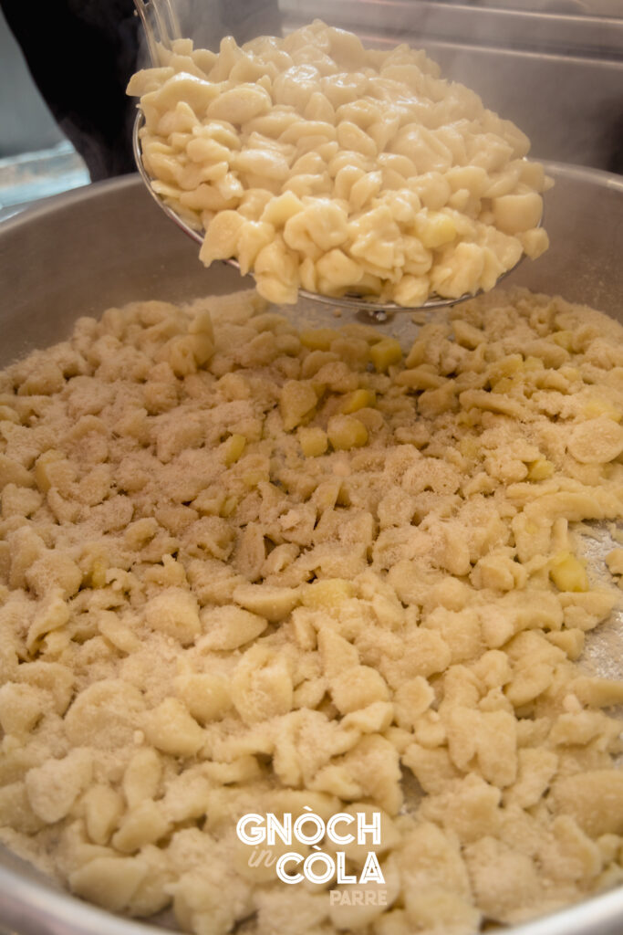 A PARRE SI COMINCIA CON LA SAGRA DEGLI GNOCH IN COLA A PARRE SI COMINCIA CON LA SAGRA DEGLI GNOCH IN COLA