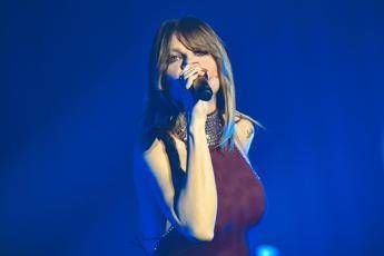 Alessandra Amoroso chi e ospite oggi a Verissimo la cantante e futura mamma Alessandra Amoroso chi e ospite oggi a Verissimo la cantante e futura mamma