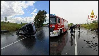 Auto finisce contro un albero e si ribalta sullArdeatina un morto e 4 feriti gravi Auto finisce contro un albero e si ribalta sullArdeatina un morto e 4 feriti gravi