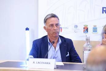 Bullismo Lacovara Approccio sistemico di scuole e famiglie per contrastare problema