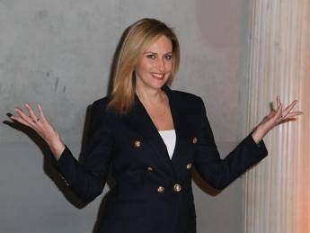 Chiara Giallonardo incinta lannuncio a La volta buona Mamma a 46 anni e un miracolo Chiara Giallonardo incinta lannuncio a La volta buona Mamma a 46 anni e un miracolo