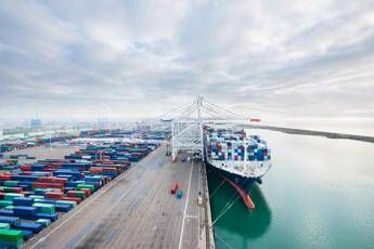 Commercio Allianz Trade il 60 delle aziende stima un impatto negativo per guerra dazi Commercio Allianz Trade il 60 delle aziende stima un impatto negativo per guerra dazi