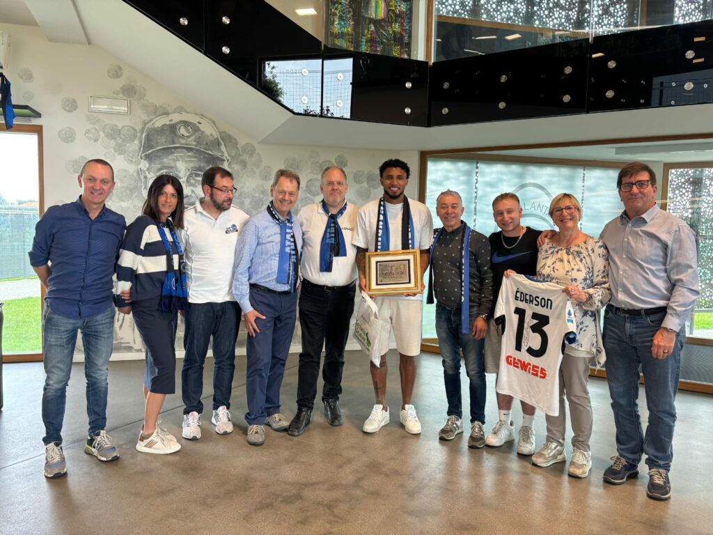 Consegnato ad Ederson e Djimsiti il premio Bravo Papa del Club Valgandino Consegnato ad Ederson e Djimsiti il premio Bravo Papa del Club Valgandino